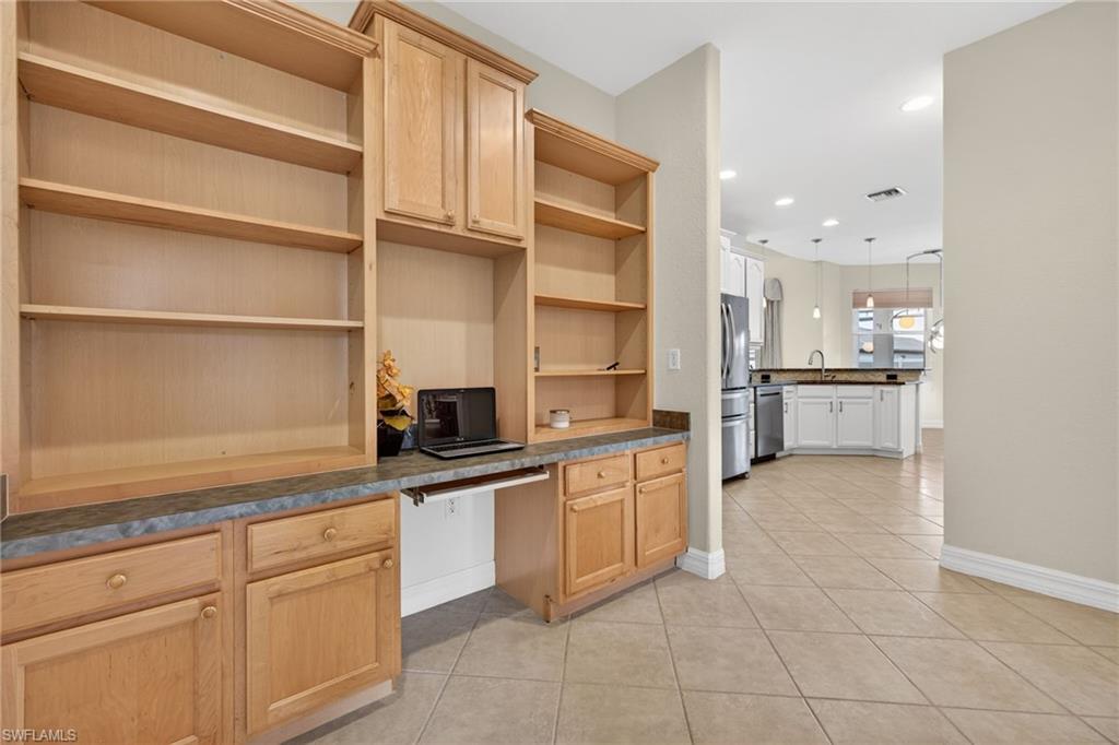 SIR MICHAELS PLACE - Residential Lease