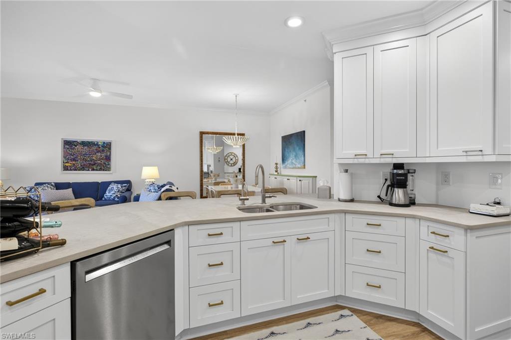 SOUTHMONT COVE - Residential