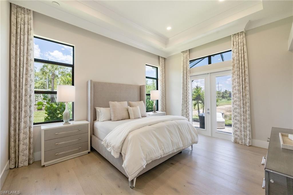 CAYMAS - Residential