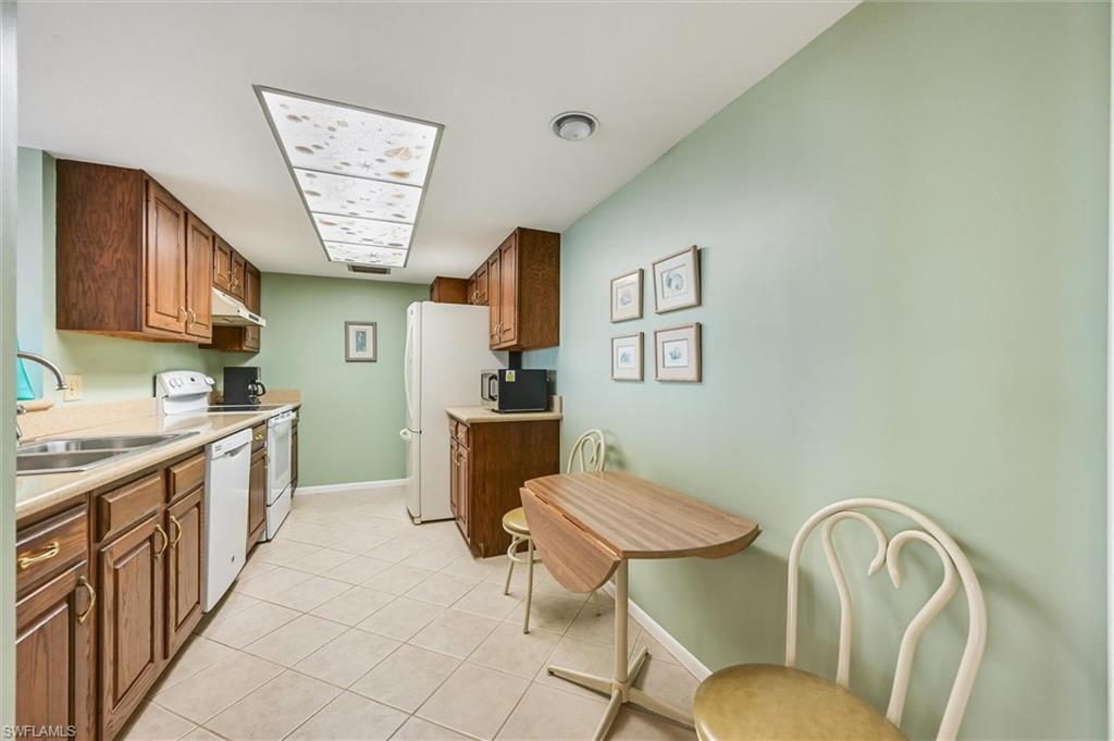 VANDERBILT SURF COLONY - Residential