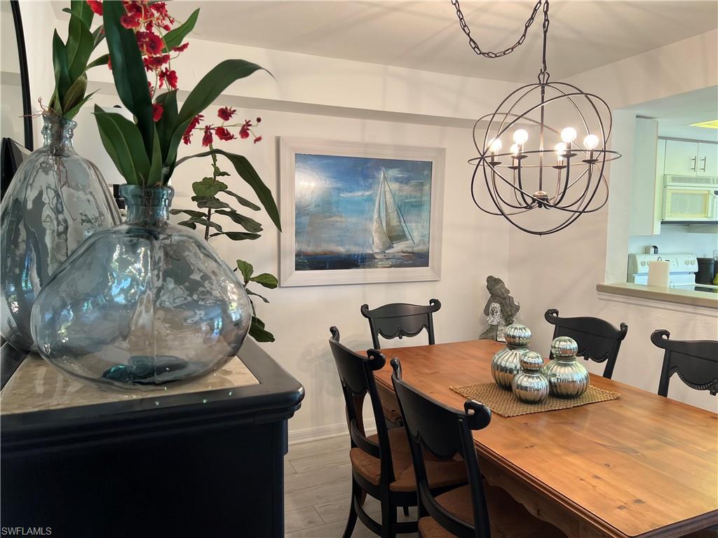 COUNTRY GLEN - Residential