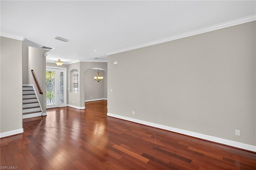 9896 Colonial WALK S