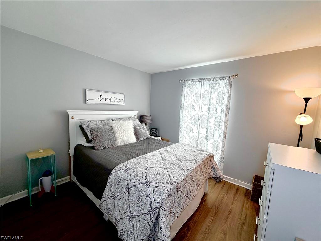 GREENWOOD VILLAGE AT KINGS LAKE - Residential