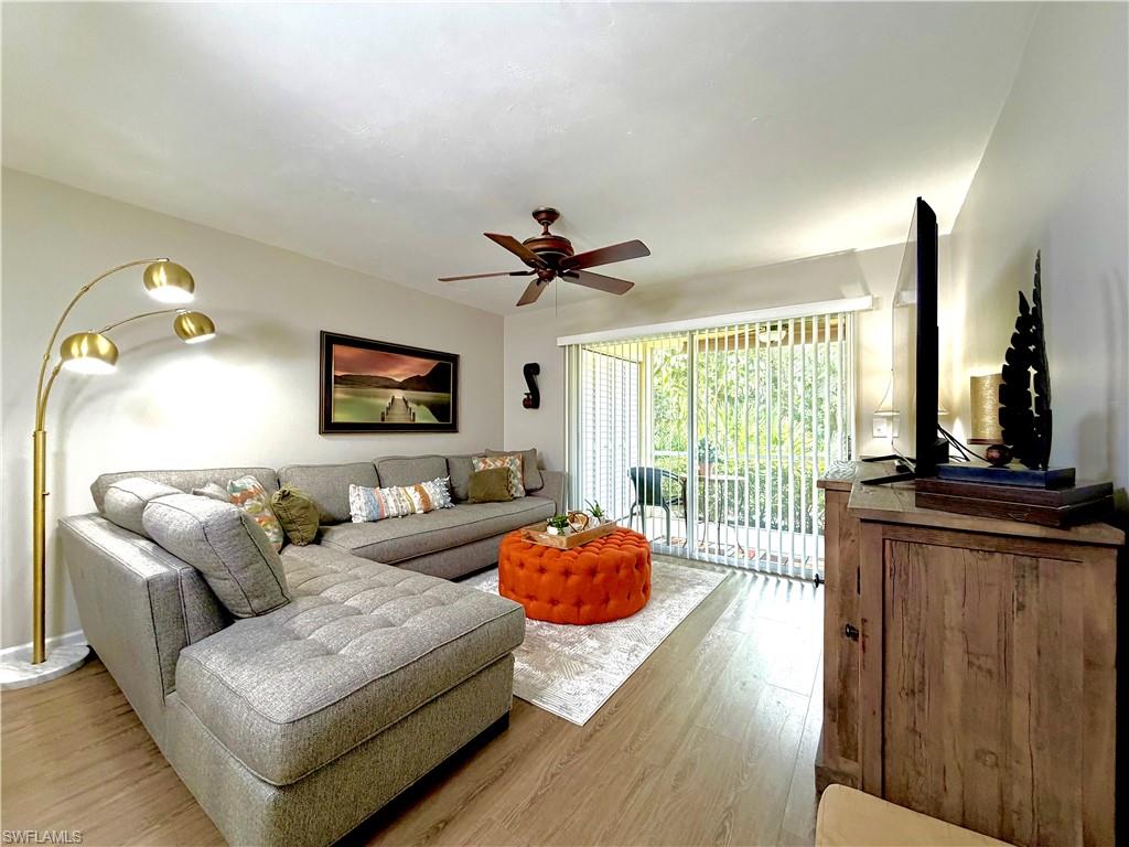 GREENWOOD VILLAGE AT KINGS LAKE - Residential