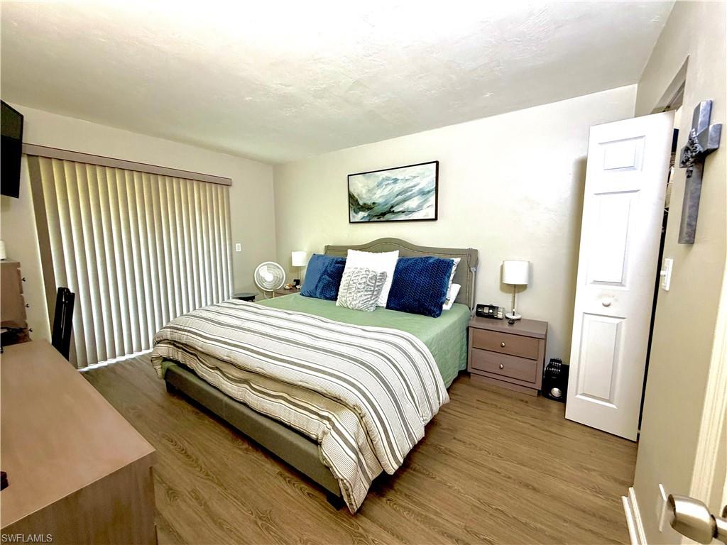 GREENWOOD VILLAGE AT KINGS LAKE - Residential