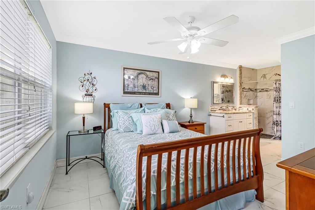 VENETIAN PALMS - Residential