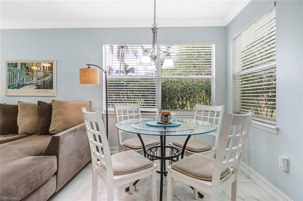 VENETIAN PALMS - Residential