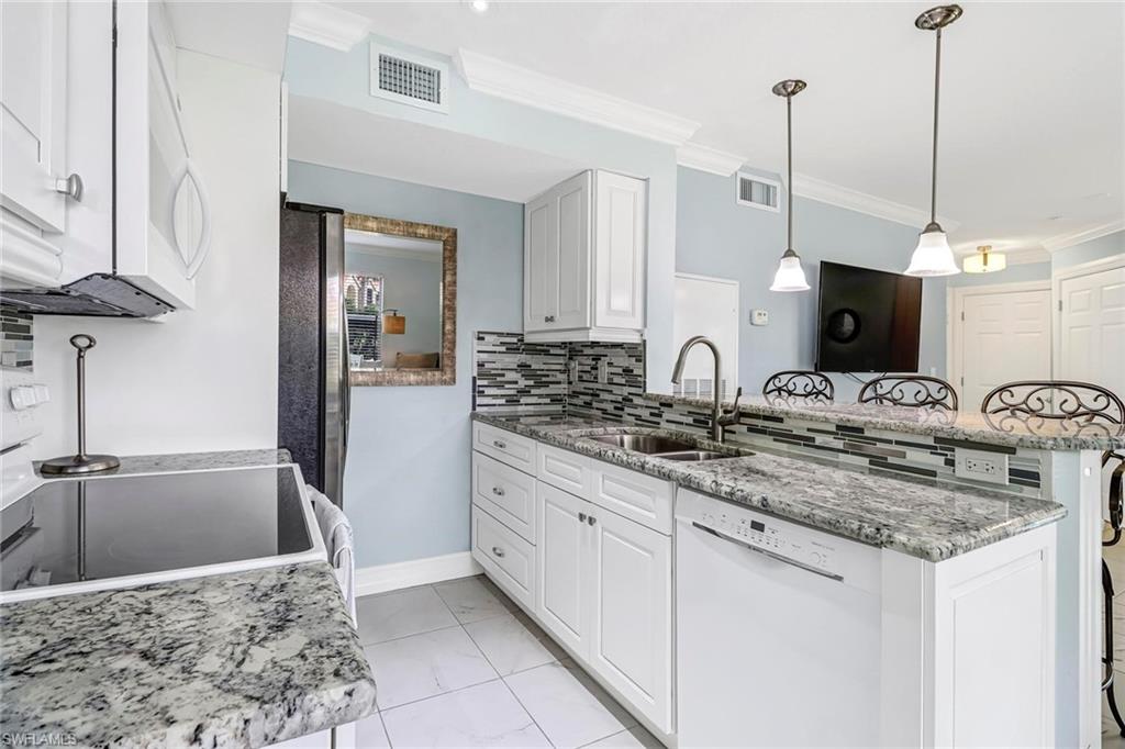 VENETIAN PALMS - Residential