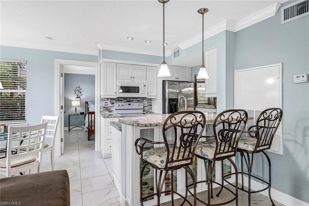 VENETIAN PALMS - Residential