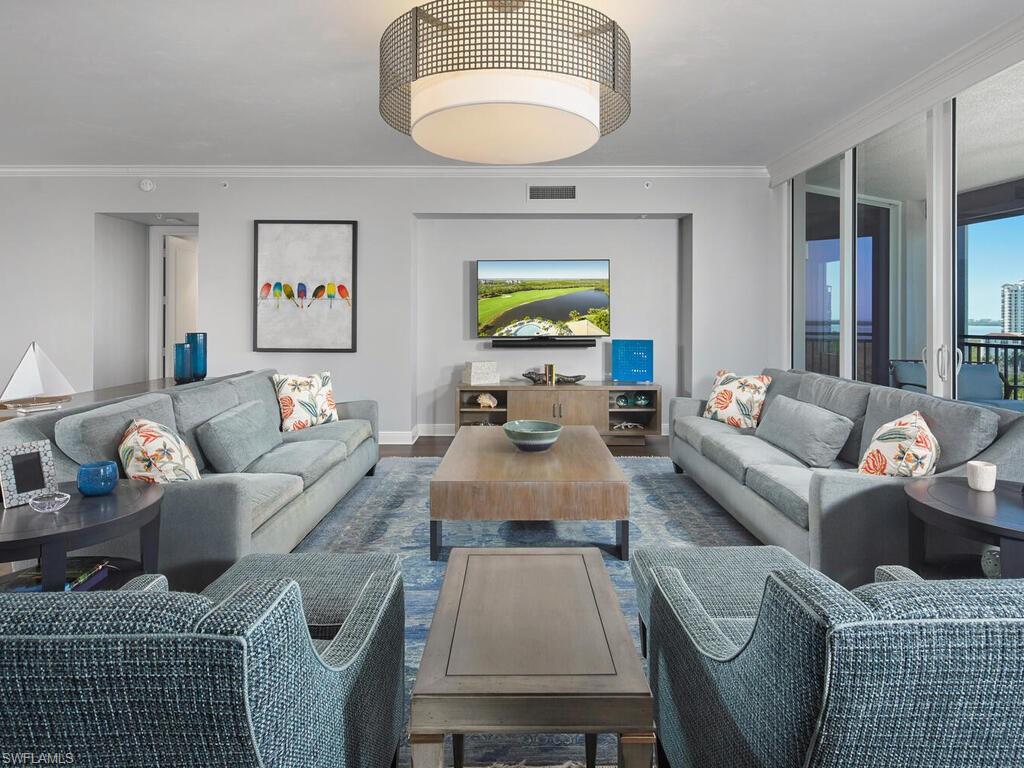 ALTAIRA - Residential