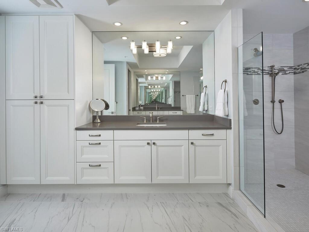 ALTAIRA - Residential