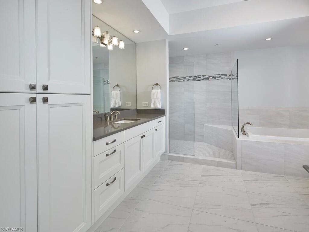 ALTAIRA - Residential