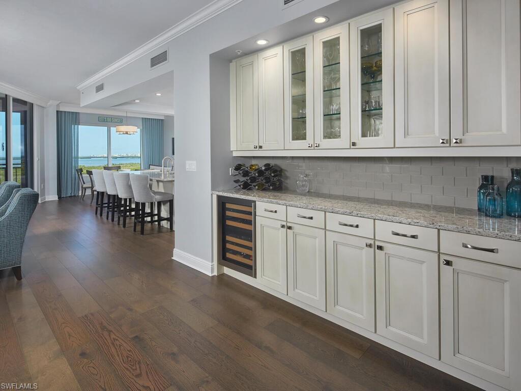 ALTAIRA - Residential