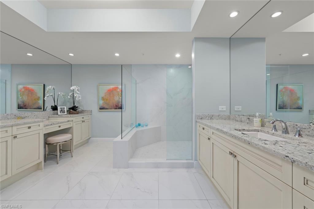 ALTAIRA - Residential