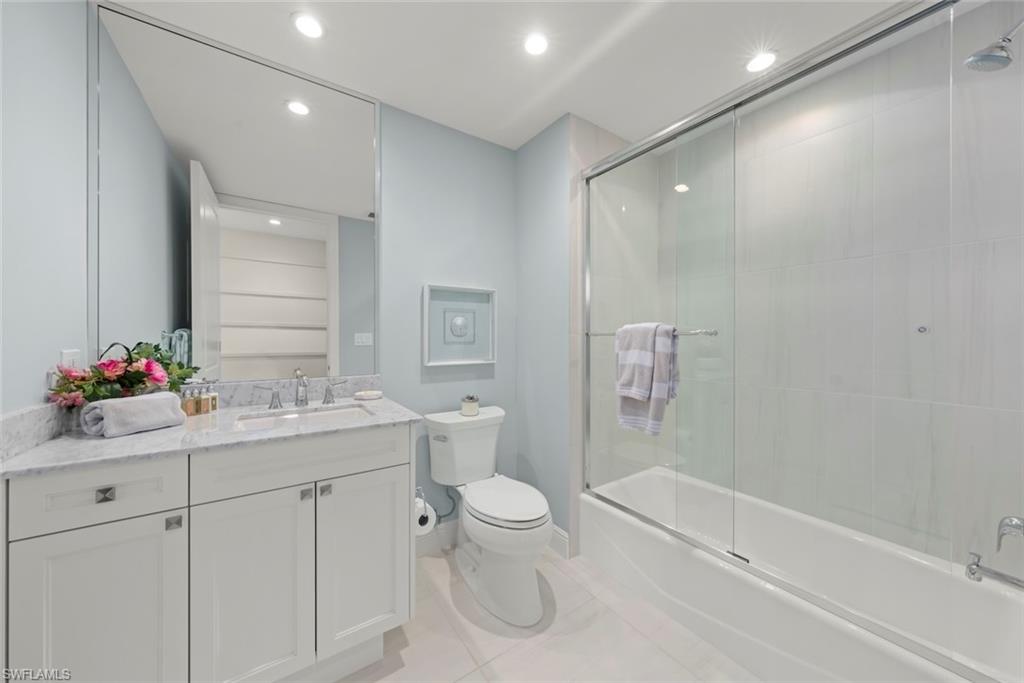 ALTAIRA - Residential