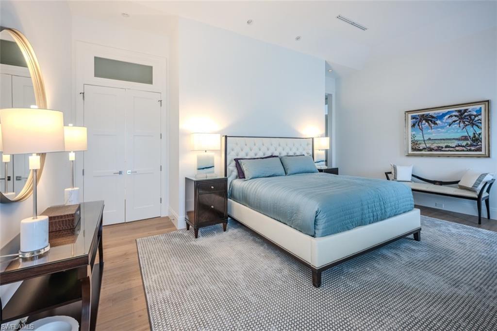 ROYAL HARBOR - Residential