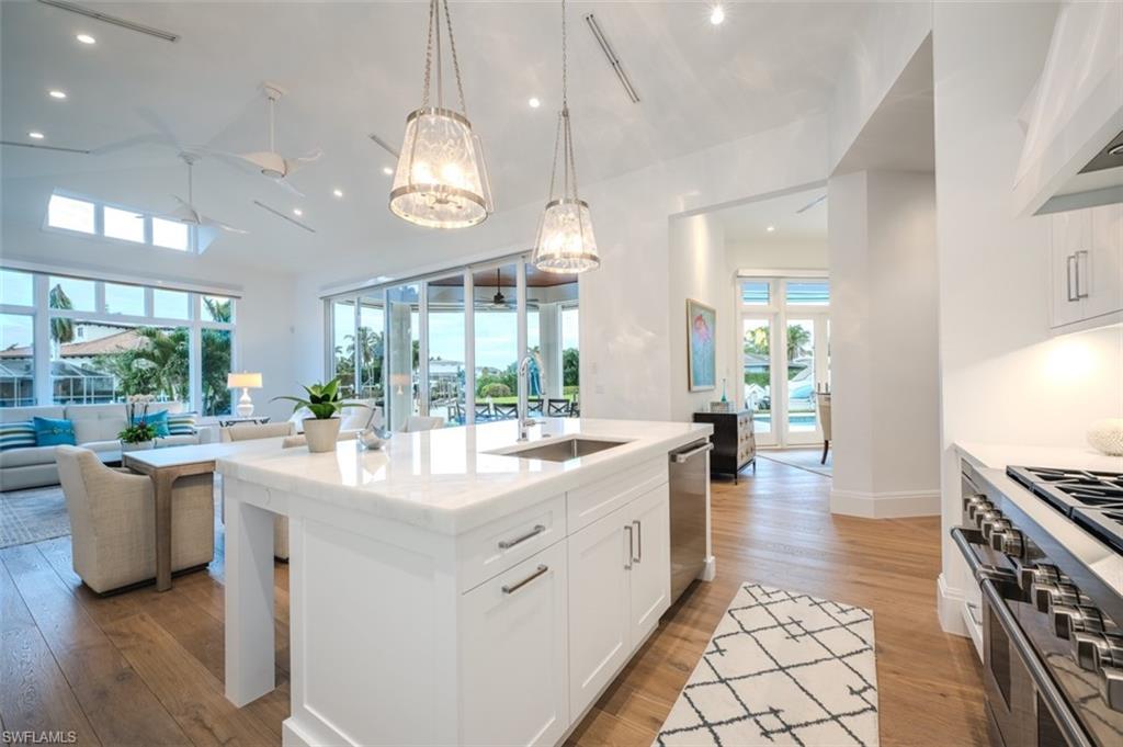 ROYAL HARBOR - Residential