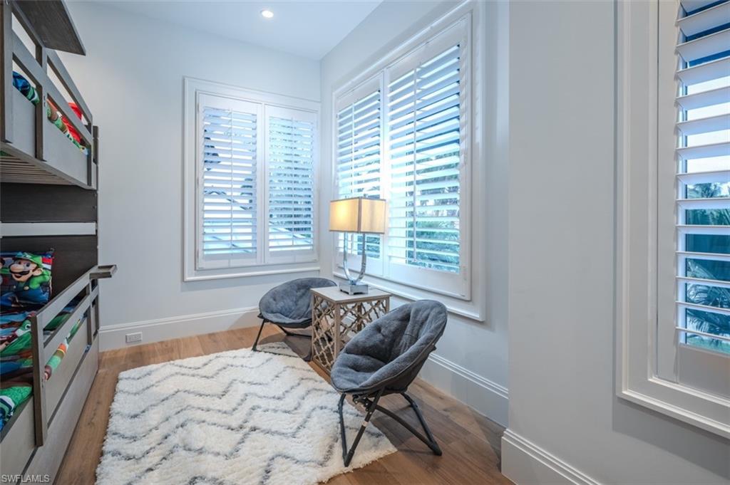 ROYAL HARBOR - Residential