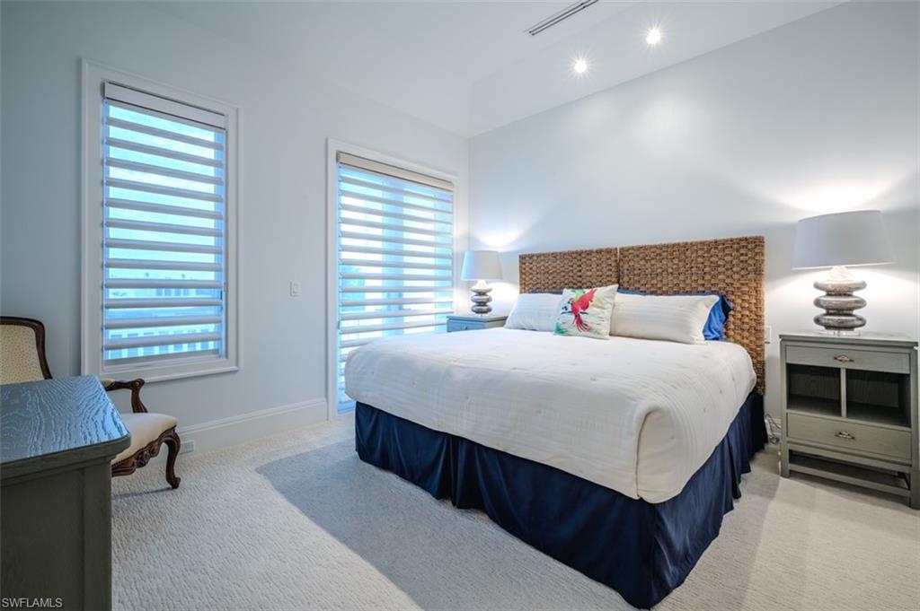 ROYAL HARBOR - Residential