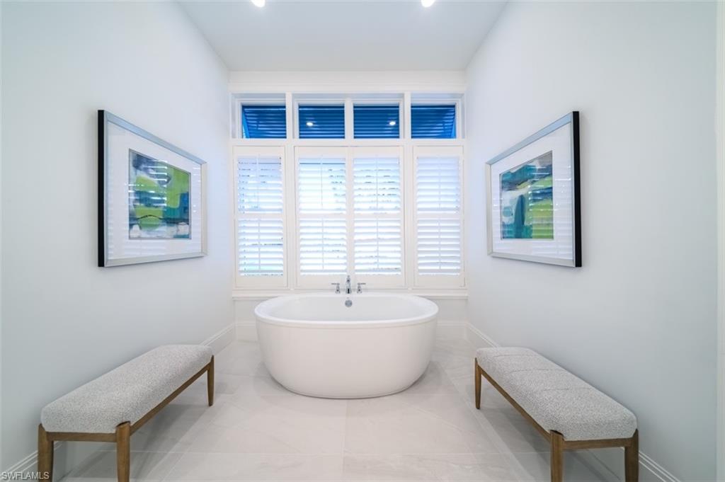 ROYAL HARBOR - Residential