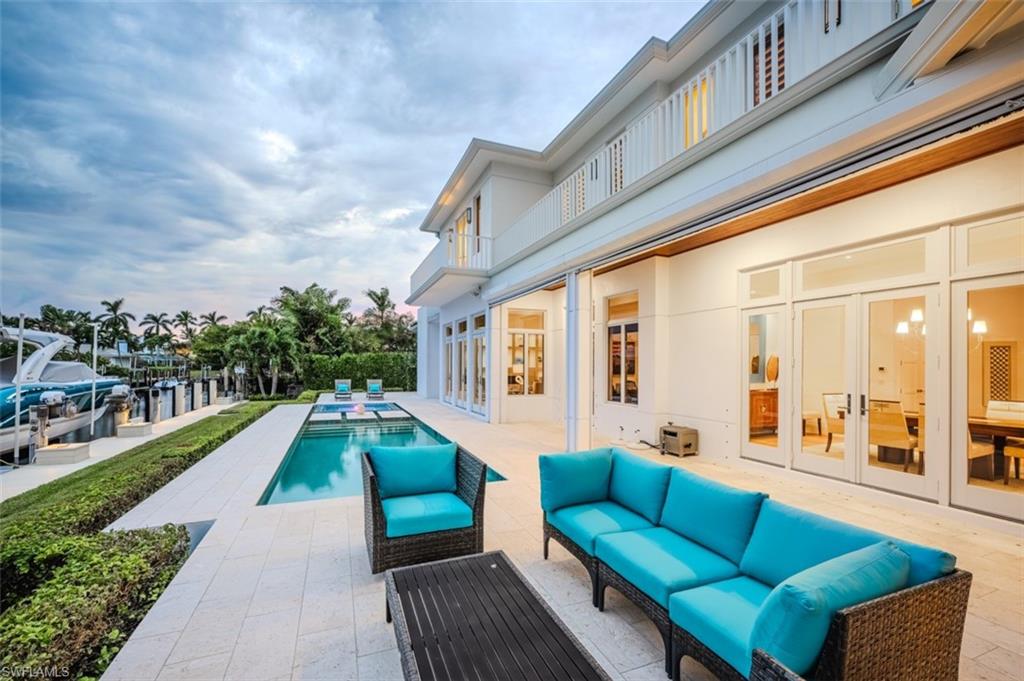 ROYAL HARBOR - Residential