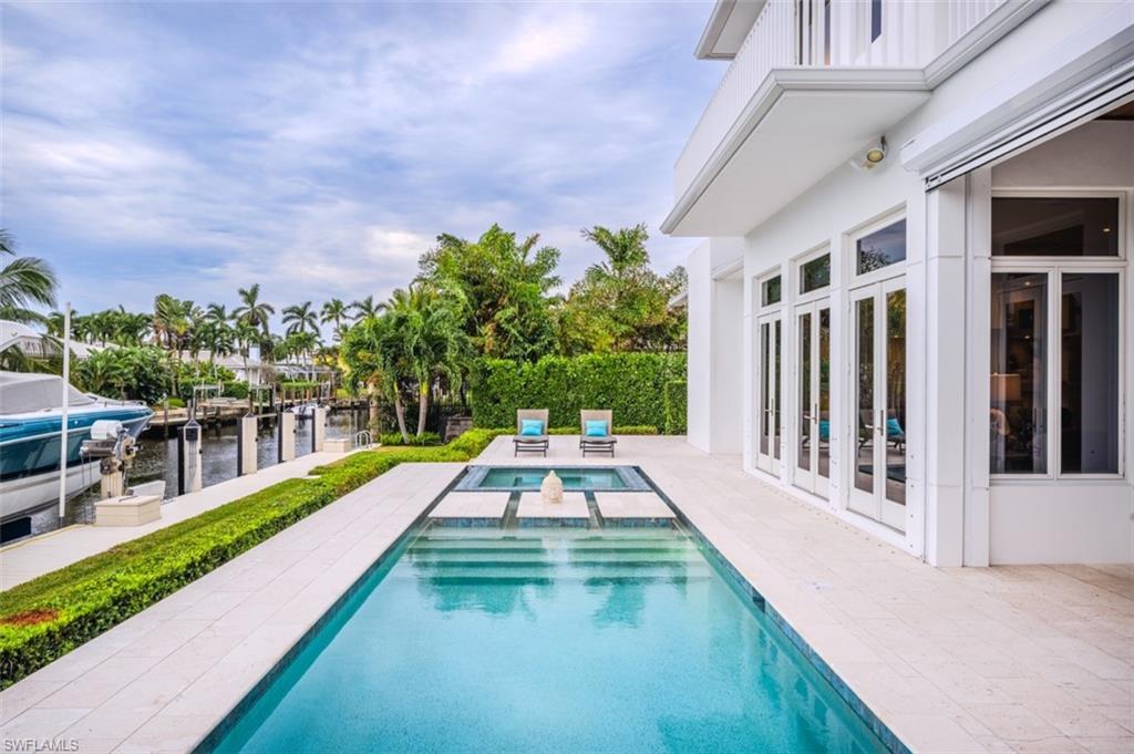 Photo of 1265 TUNA CT, NAPLES, FL 34102 (MLS # 224085317)