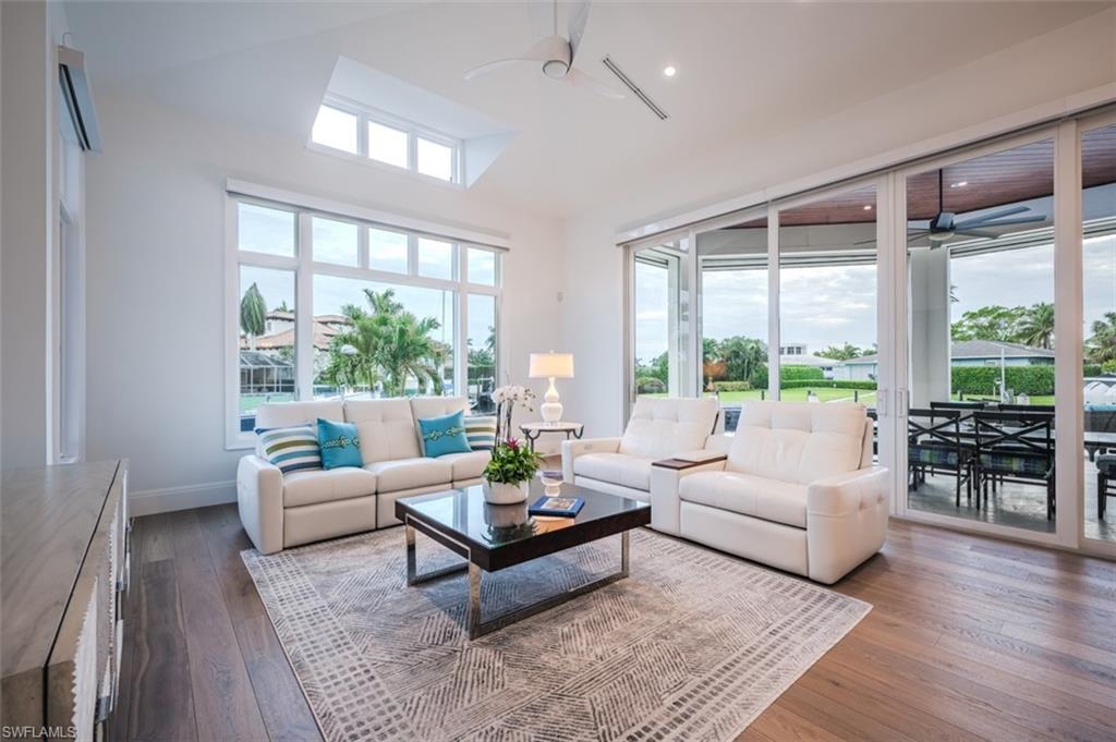 ROYAL HARBOR - Residential