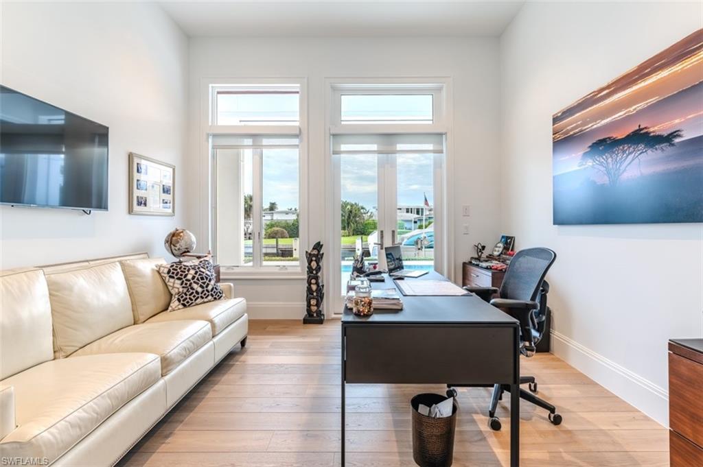 ROYAL HARBOR - Residential