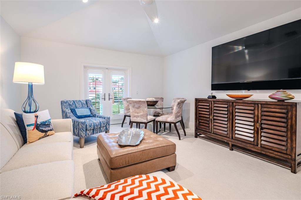 ROYAL HARBOR - Residential