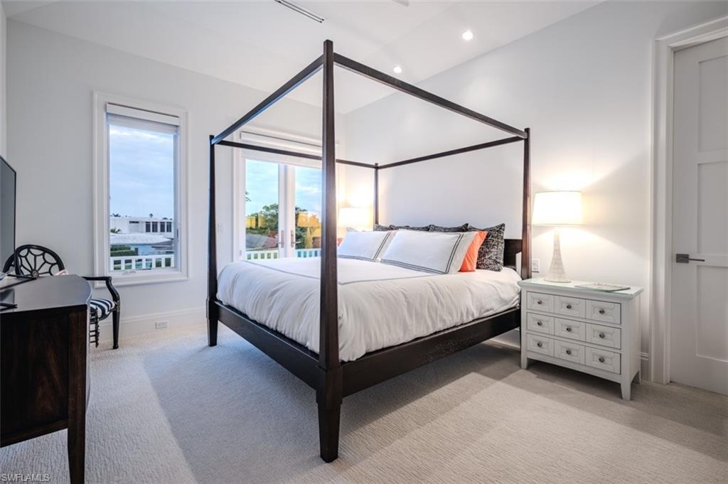 ROYAL HARBOR - Residential