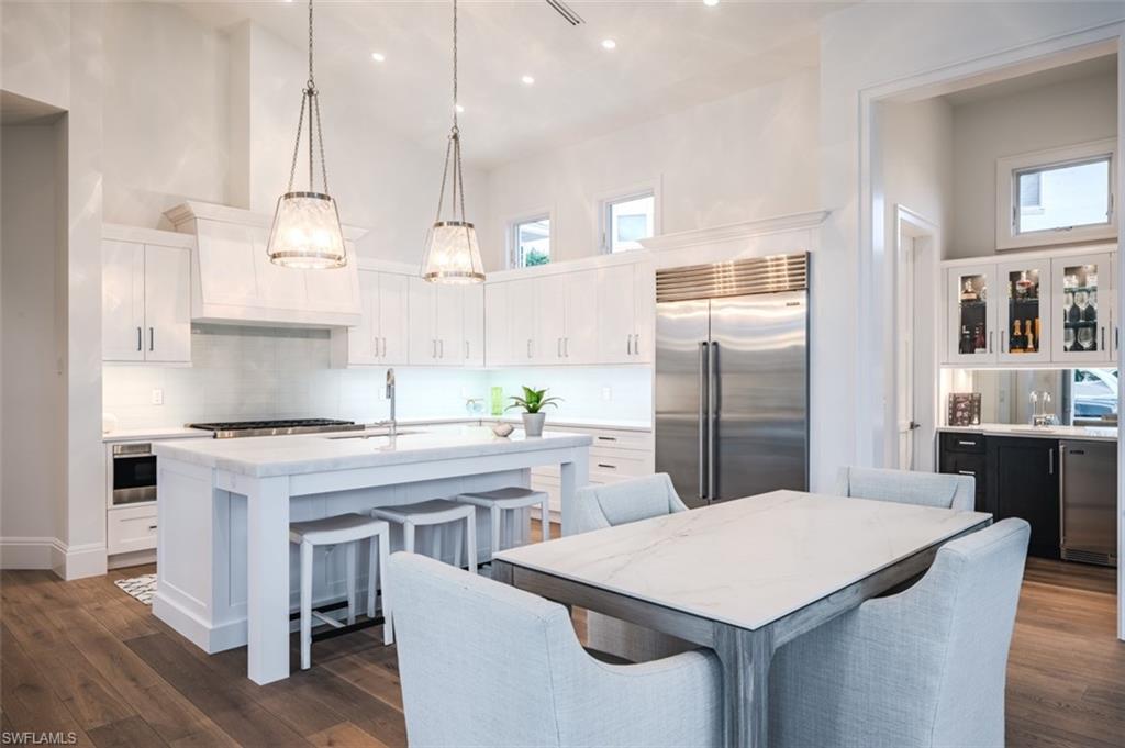 ROYAL HARBOR - Residential