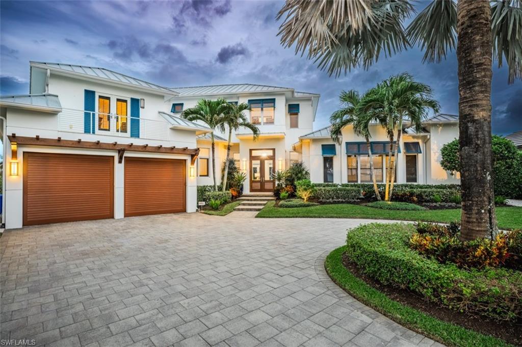 Photo of 1265 TUNA CT, NAPLES, FL 34102 (MLS # 224085317)