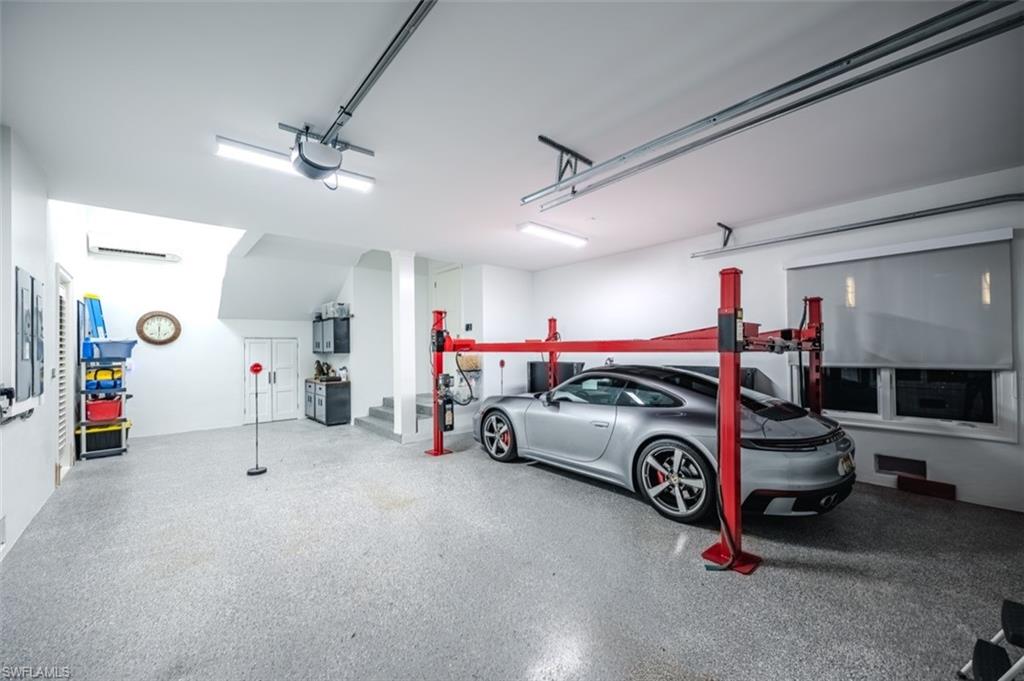 ROYAL HARBOR - Residential