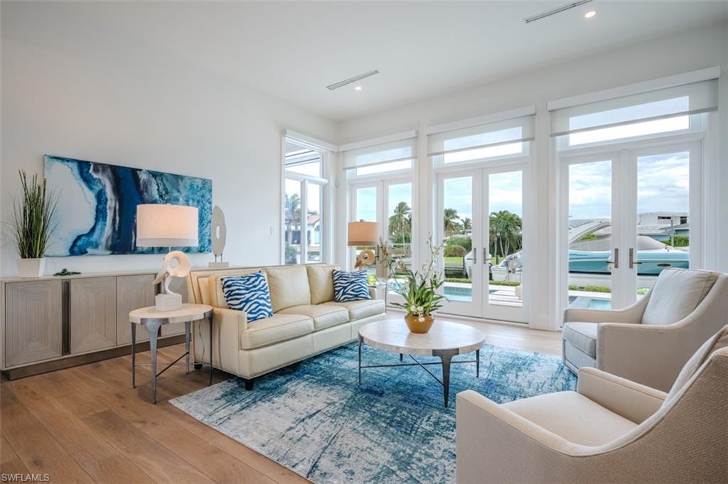 ROYAL HARBOR - Residential