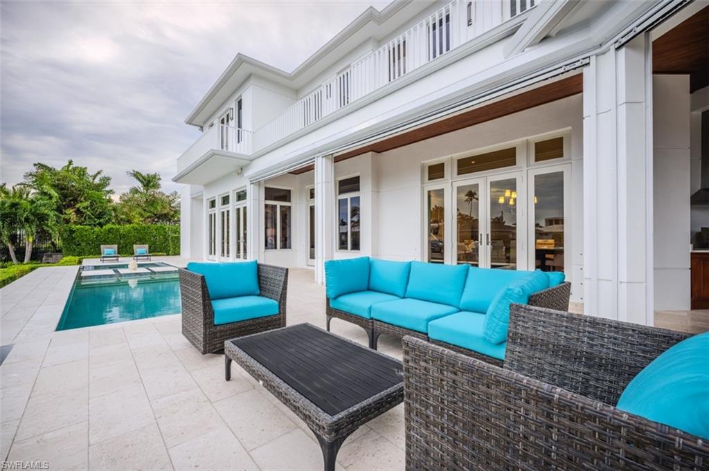 ROYAL HARBOR - Residential