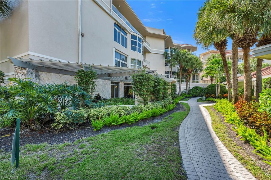 L'ERMITAGE AT GREY OAKS - Residential