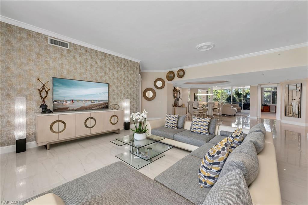 L'ERMITAGE AT GREY OAKS - Residential