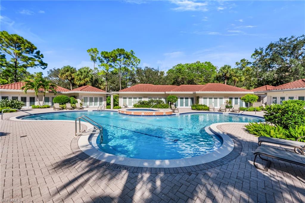 L'ERMITAGE AT GREY OAKS - Residential