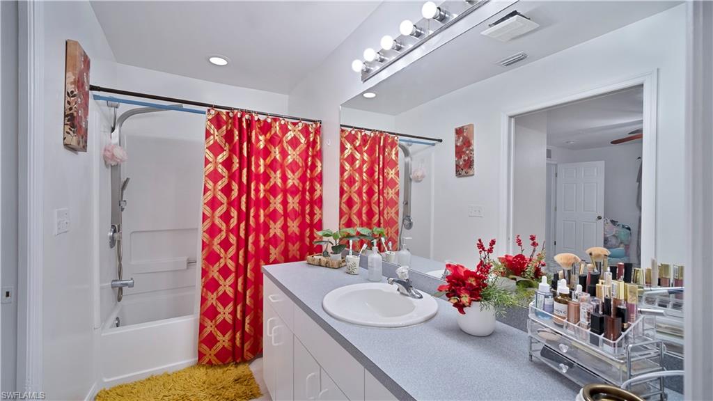 GOLDEN GATE ESTATES - Residential Lease