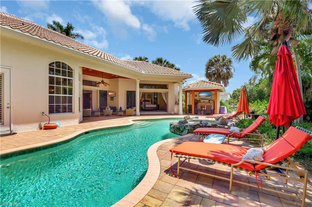 MOORINGS - Residential