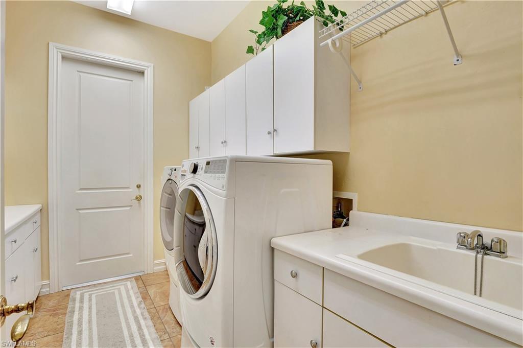 MOORINGS - Residential