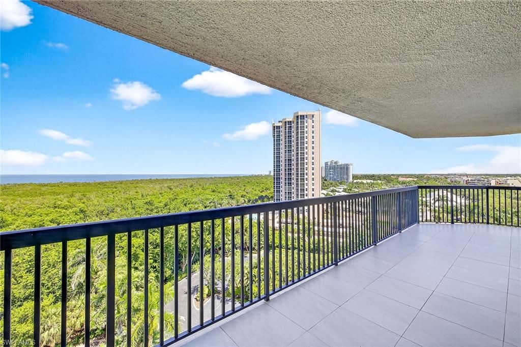 Photo of 6075 Pelican Bay BLVD #906, NAPLES, FL 34108 (MLS # 225068338)