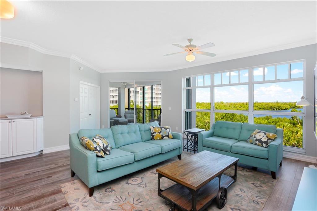 BAREFOOT BEACH CLUB - Residential