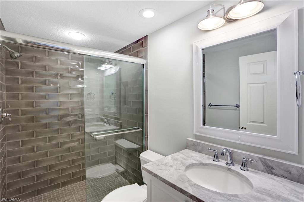 BAREFOOT BEACH CLUB - Residential