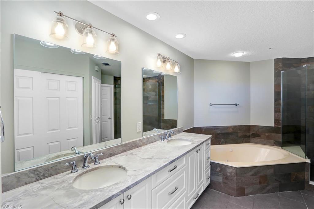 BAREFOOT BEACH CLUB - Residential