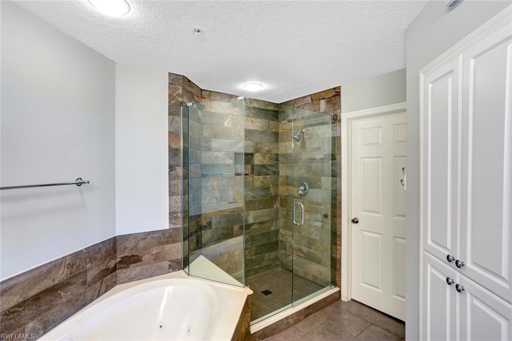 BAREFOOT BEACH CLUB - Residential