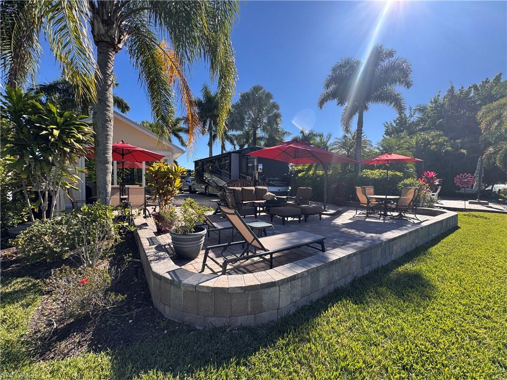 RIVERBEND MOTORCOACH RESORT - Land