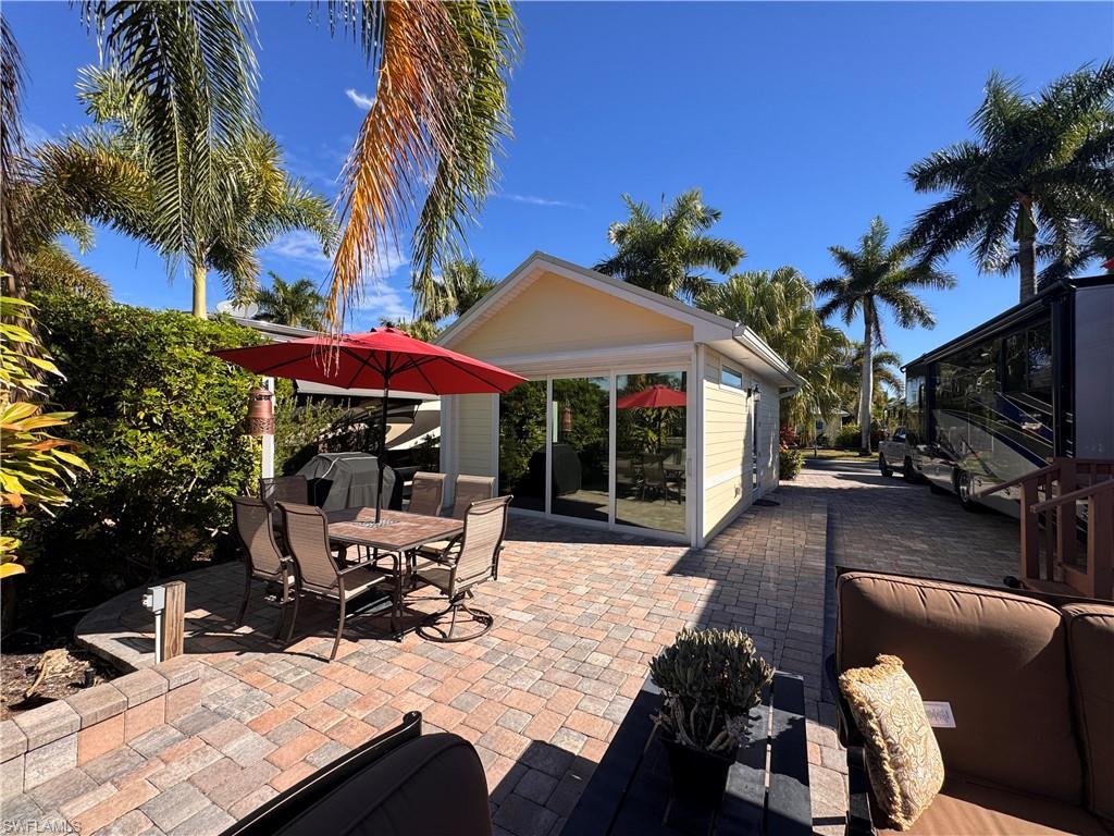 RIVERBEND MOTORCOACH RESORT - Land