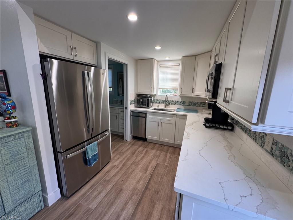 RIVERBEND MOTORCOACH RESORT - Land