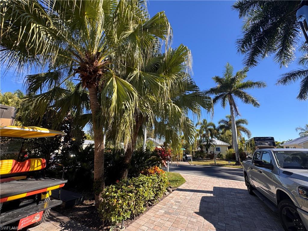 RIVERBEND MOTORCOACH RESORT - Land